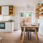 Pass The Keys Peckham House With Garden London